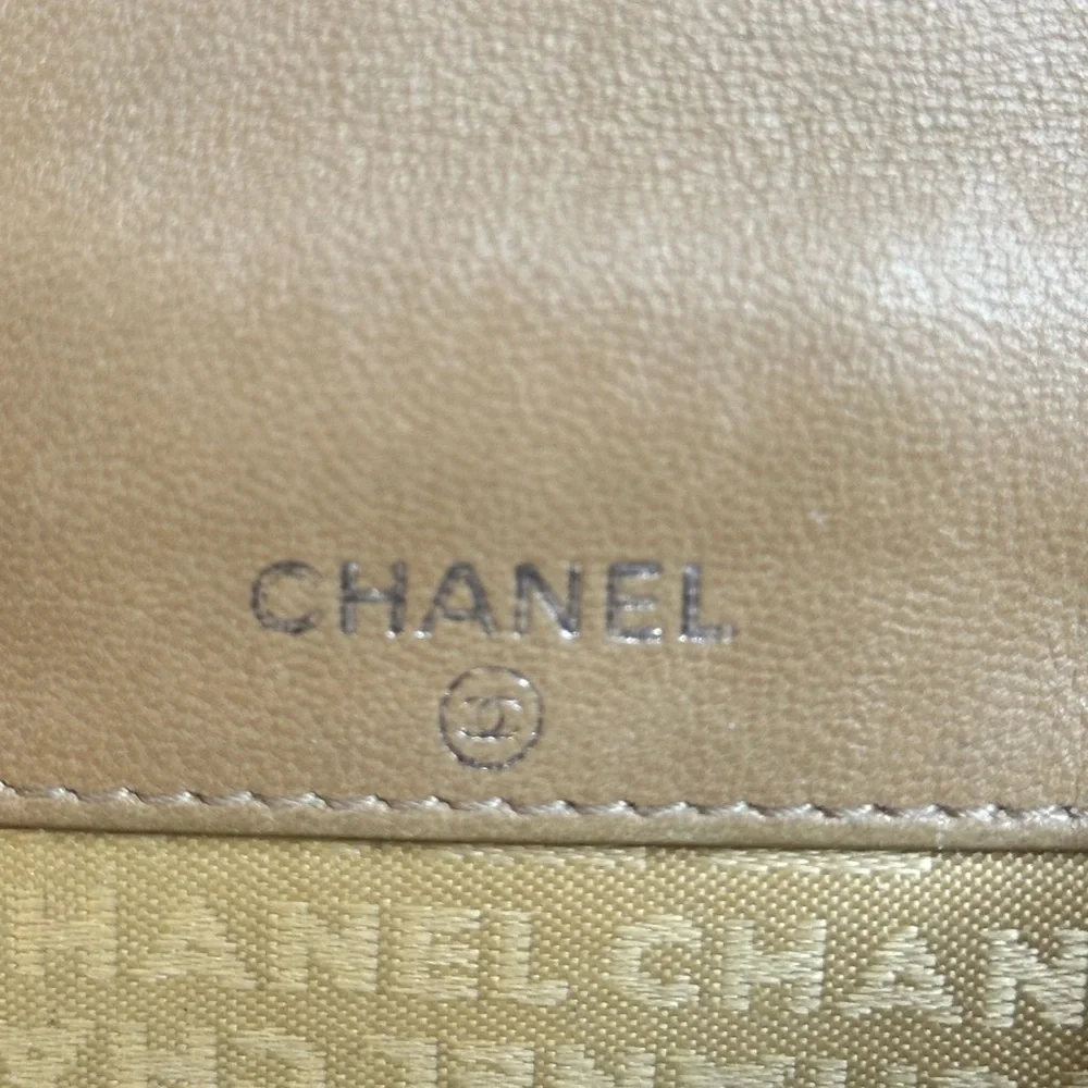 Chanel Beige Compact Wallet - Picture 11 of 16